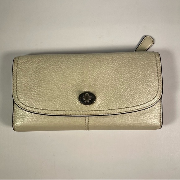 Coach Park Leather Checkbook Wallet Turnlock closure F49164 - Picture 1 of 16